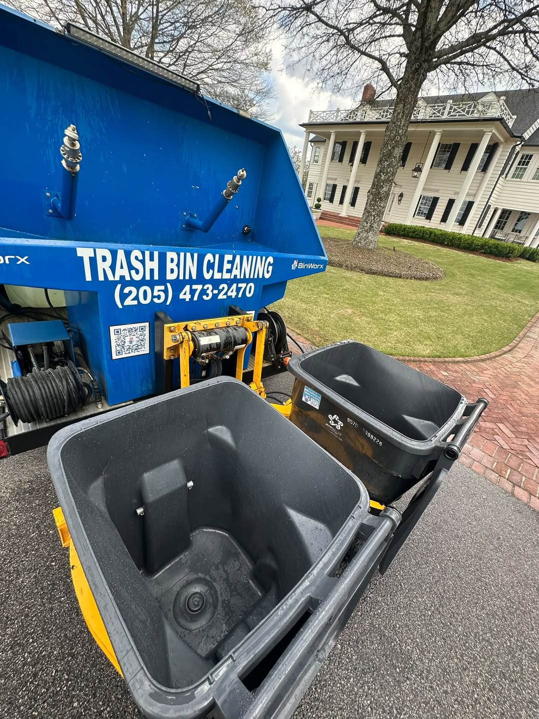 The Professional Trash Can Cleaning Process: How Deep Cleaning & Sanitizing Eliminates Bacteria, Odors, and Germs
